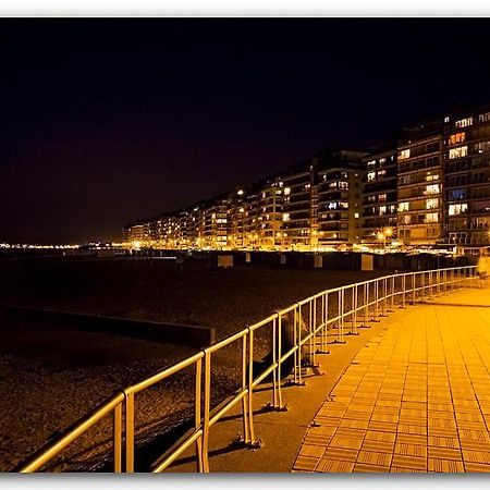 Hotel Chalet Aan Zee De Haan Exterior foto